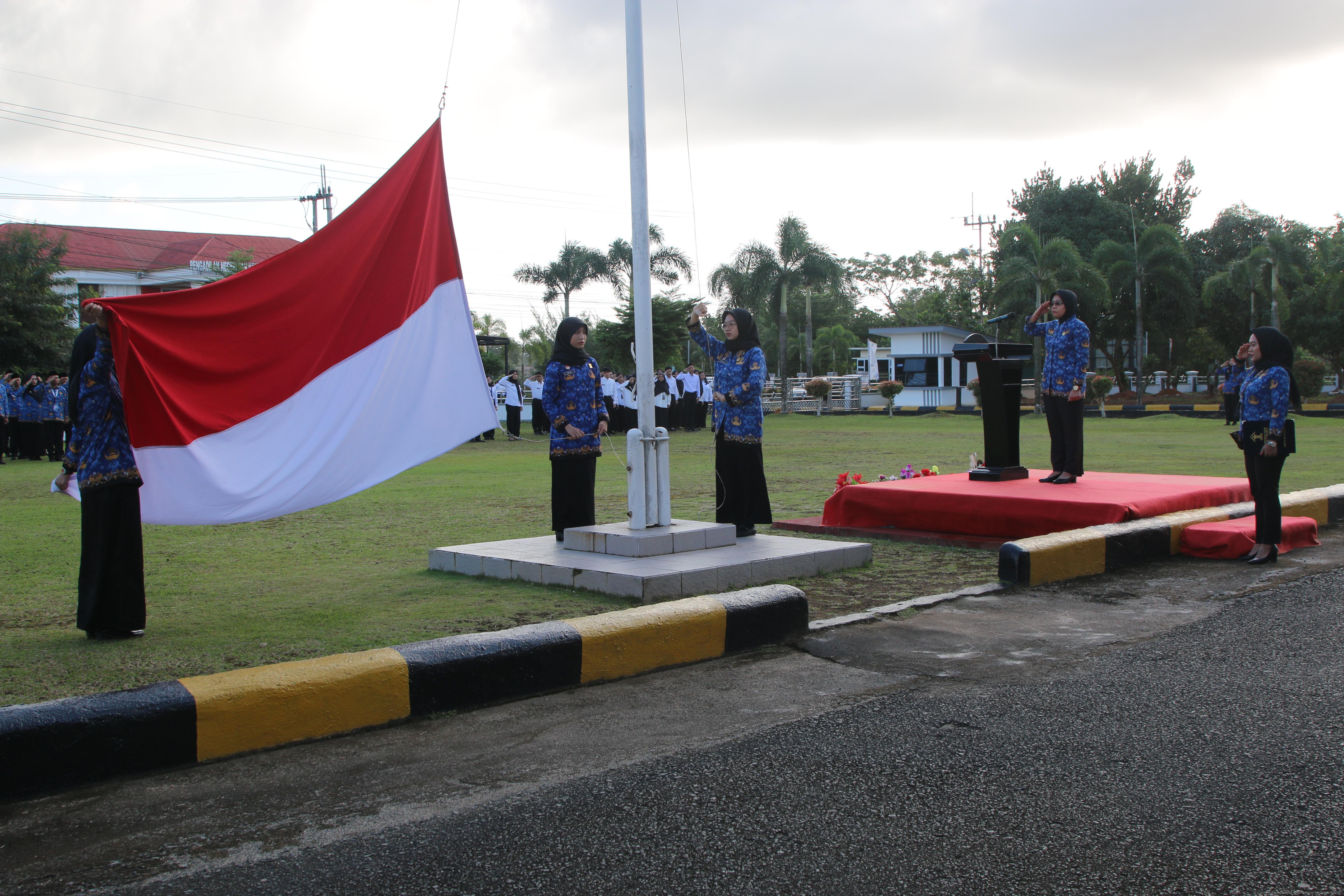 Srikandi Kanwil Kemenkum Kepri Pimpin Upacara Hari Ibu ke-97, Tegaskan Peran Perempuan Menuju Indonesia Emas 2045