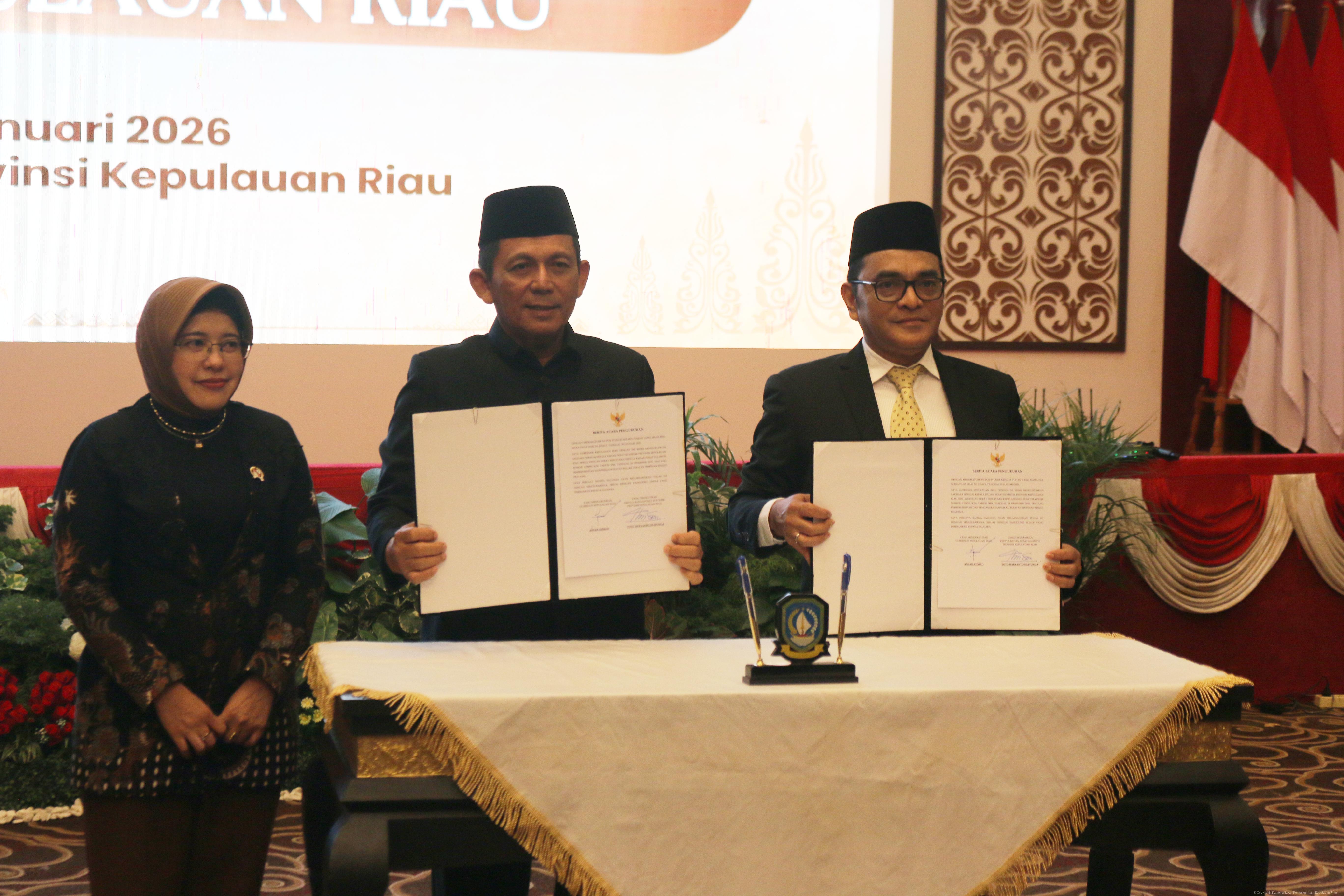 Gubernur Kepri Kukuhkan Toto Haryanto Silitonga Sebagai Kepala BPS Kepri, Kanwil Kemenkum Kepri Siap Sukseskan Sensus Ekonomi 2026