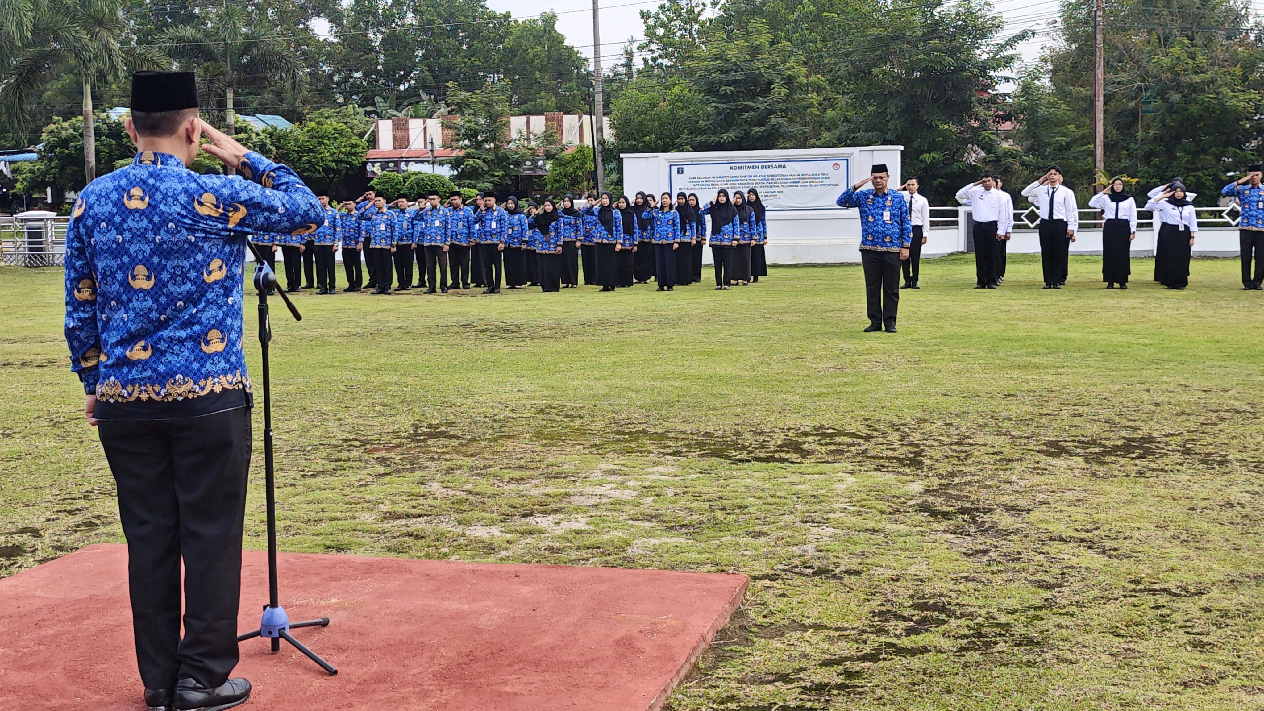 Apel Pagi Bersama di Kanwil Kemenkum Kepri Tegaskan Disiplin dan Kekompakan ASN