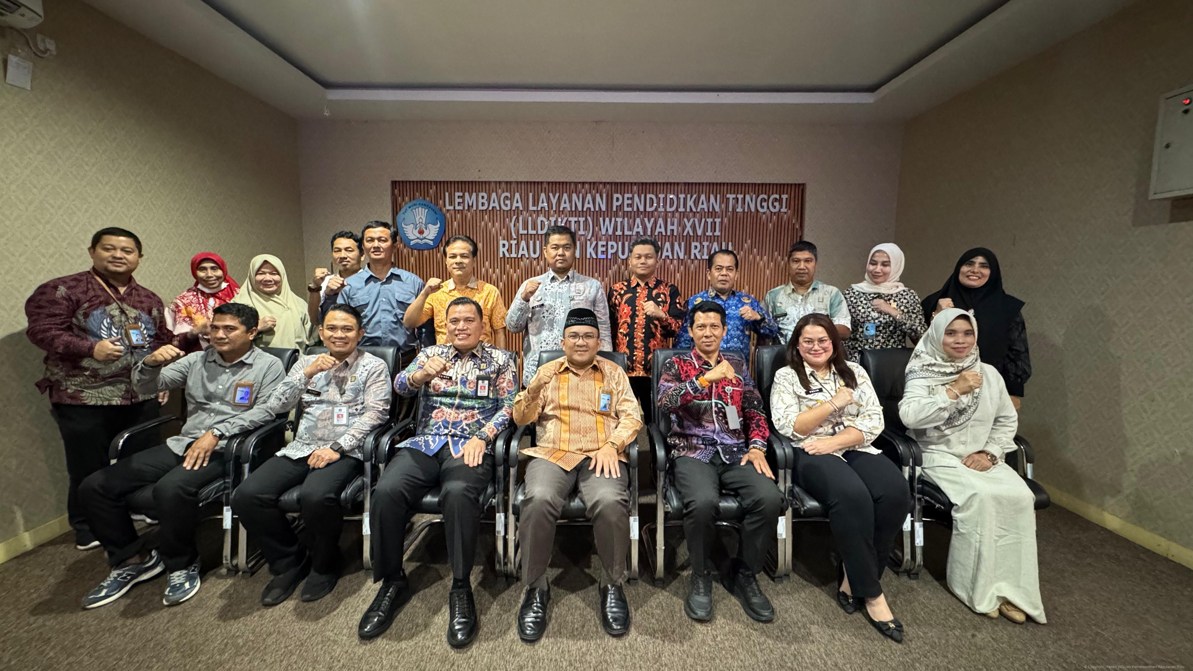 Kejar Target 100% Sentra KI, Kanwil Kemenkum Kepri Validasi Data Perguruan Tinggi di LLDIKTI XVII dan Kopertais XII