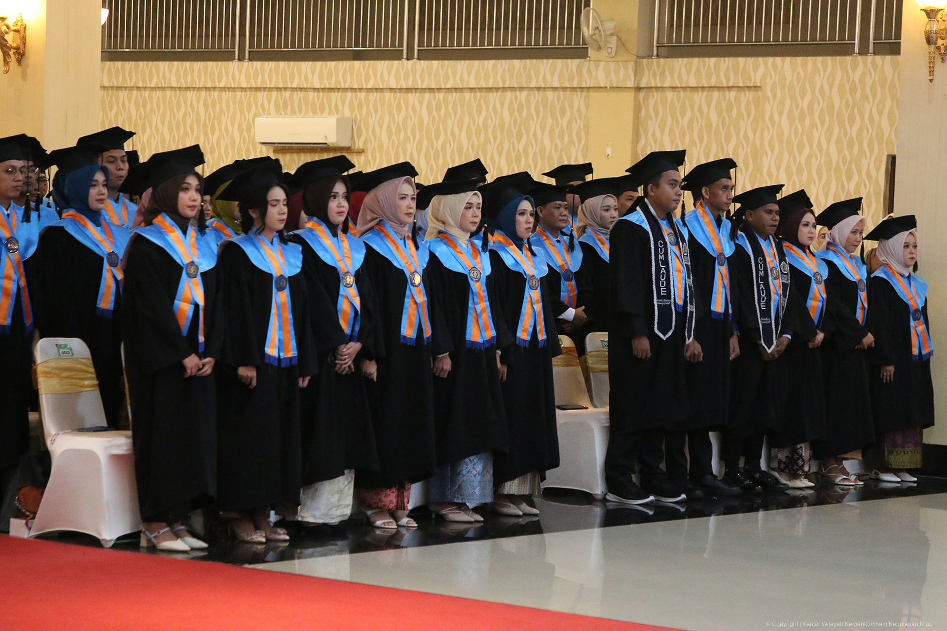 wisuda-Stisipol_04.png
