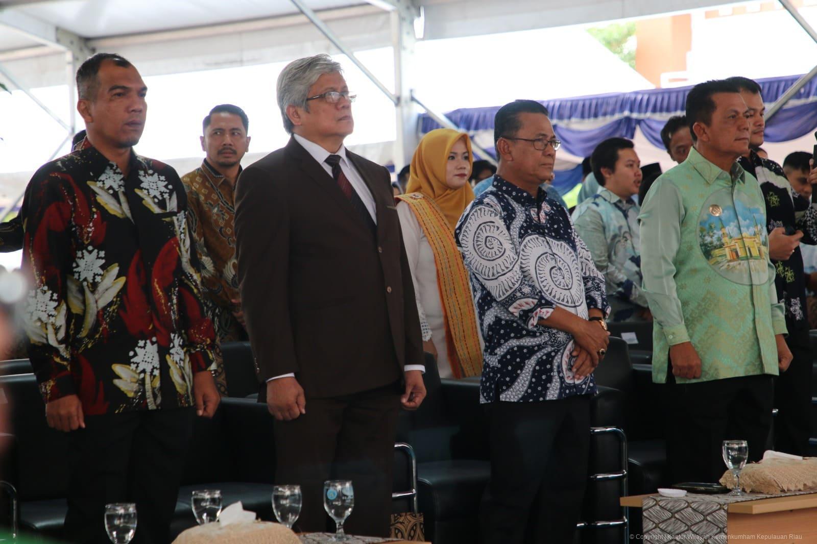 Hadiri Wisuda Ke-26 UMRAH Tahun 2026, Dorong Lahirnya SDM Unggul Berdaya Saing Global